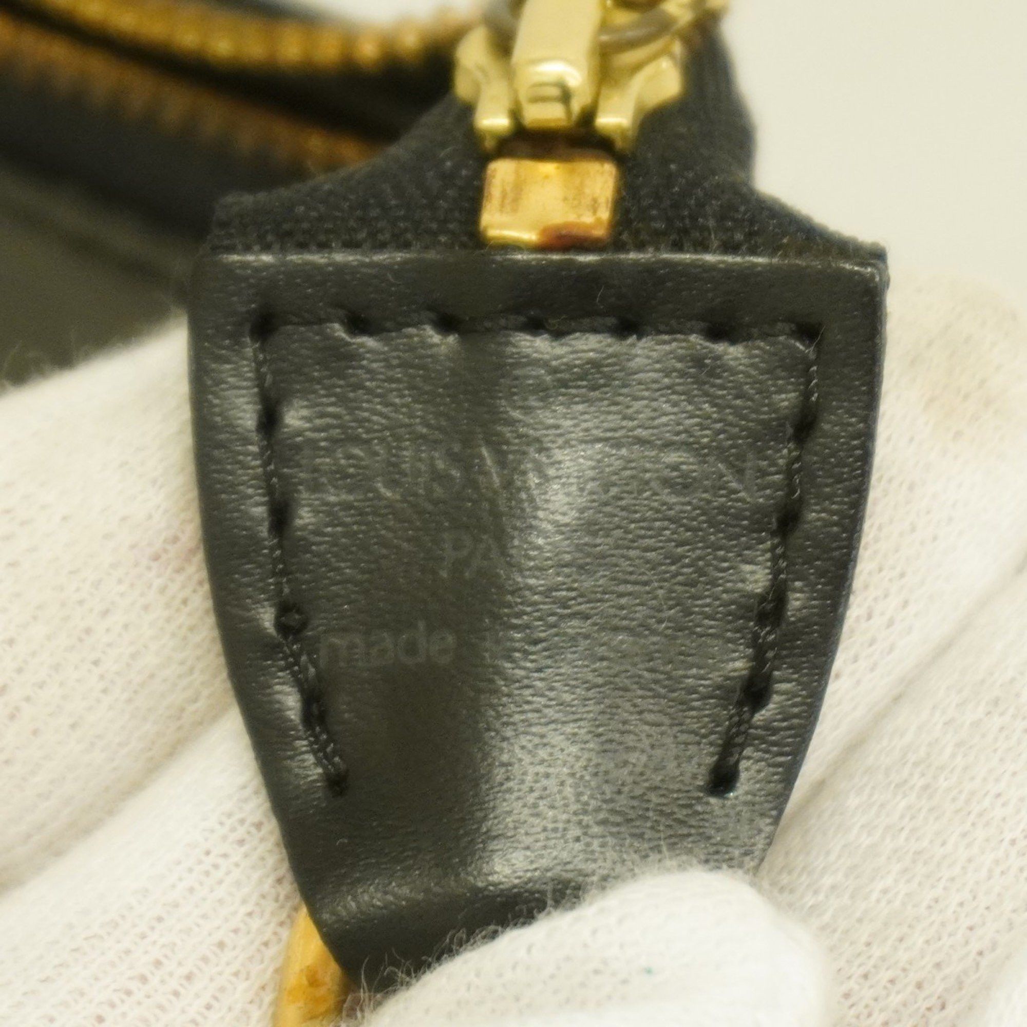 Louis Vuitton Louis Vuitton Pochette Accessoire clutch Size ONE SIZE - 11 Thumbnail