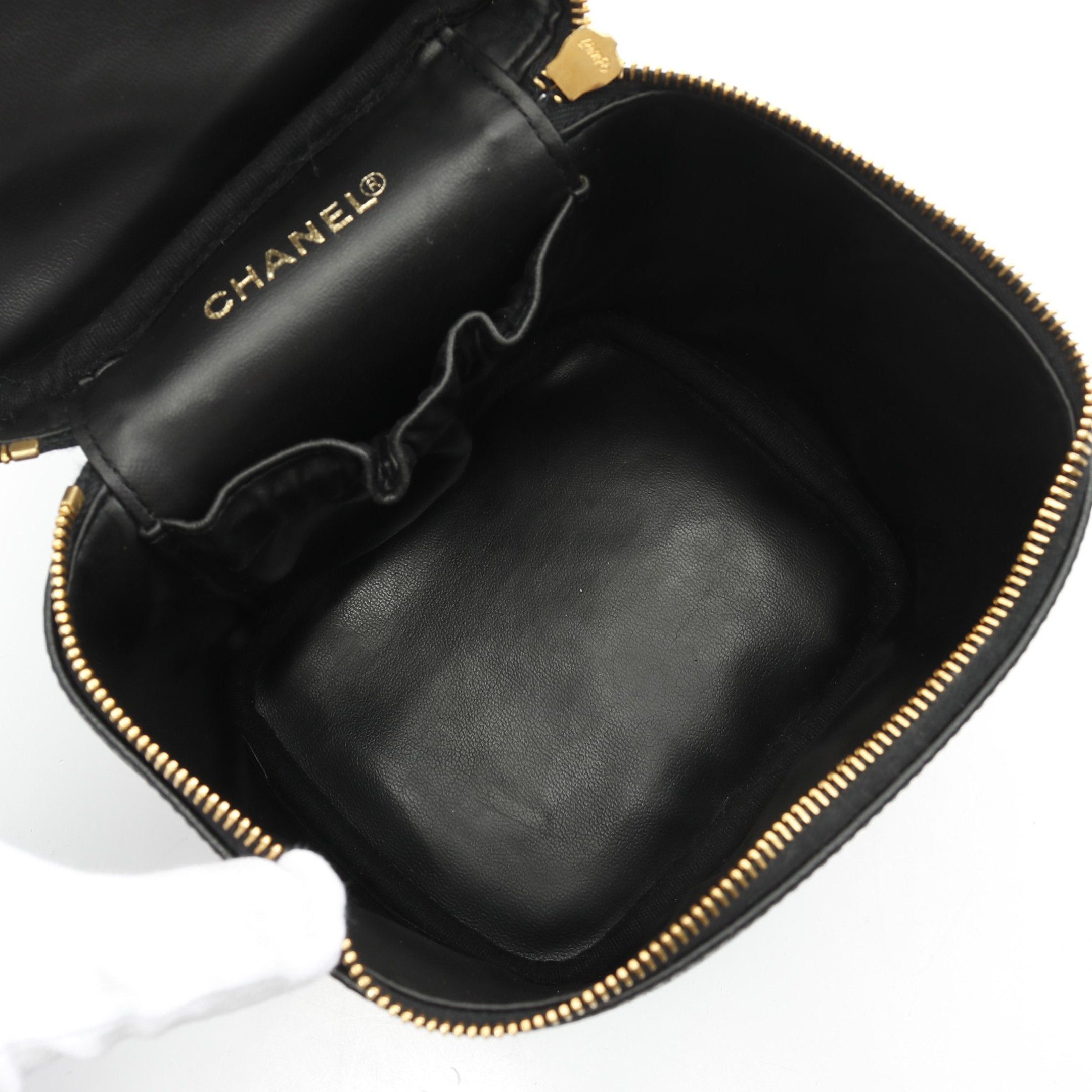 Chanel Chanel Coco Mark Handbag Vanity Bag Caviar Skin Black Gold Hardware Size ONE SIZE - 3 Thumbnail