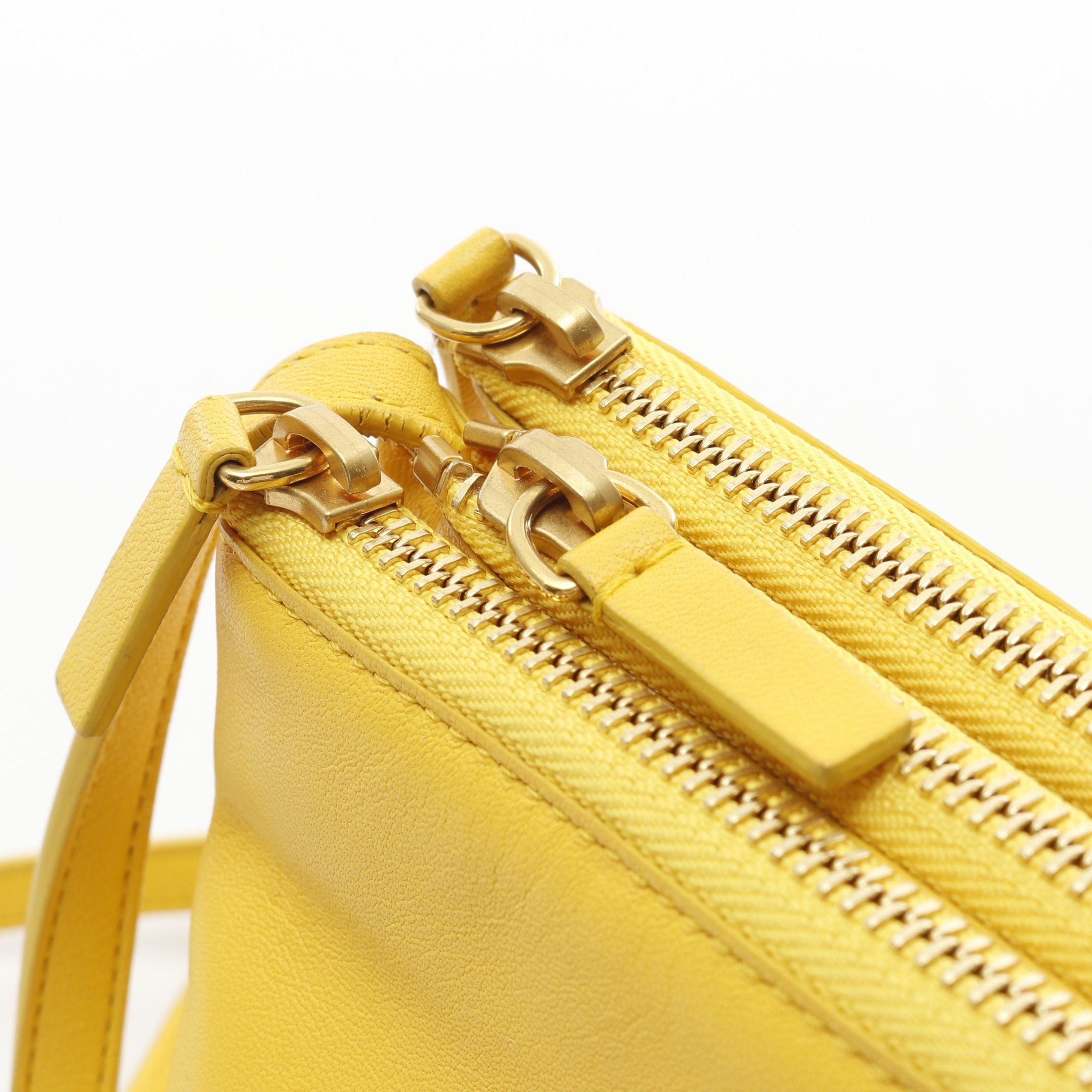 Celine Celine Trio Small Shoulder Bag Leather Yellow Size ONE SIZE - 8 Thumbnail