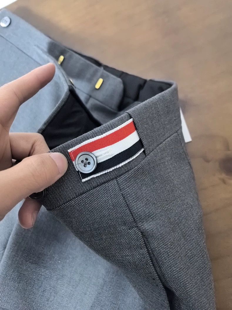 Thom Browne Thom Browne Men's Shorts-dmc Size US 30 / EU 46 - 4 Thumbnail