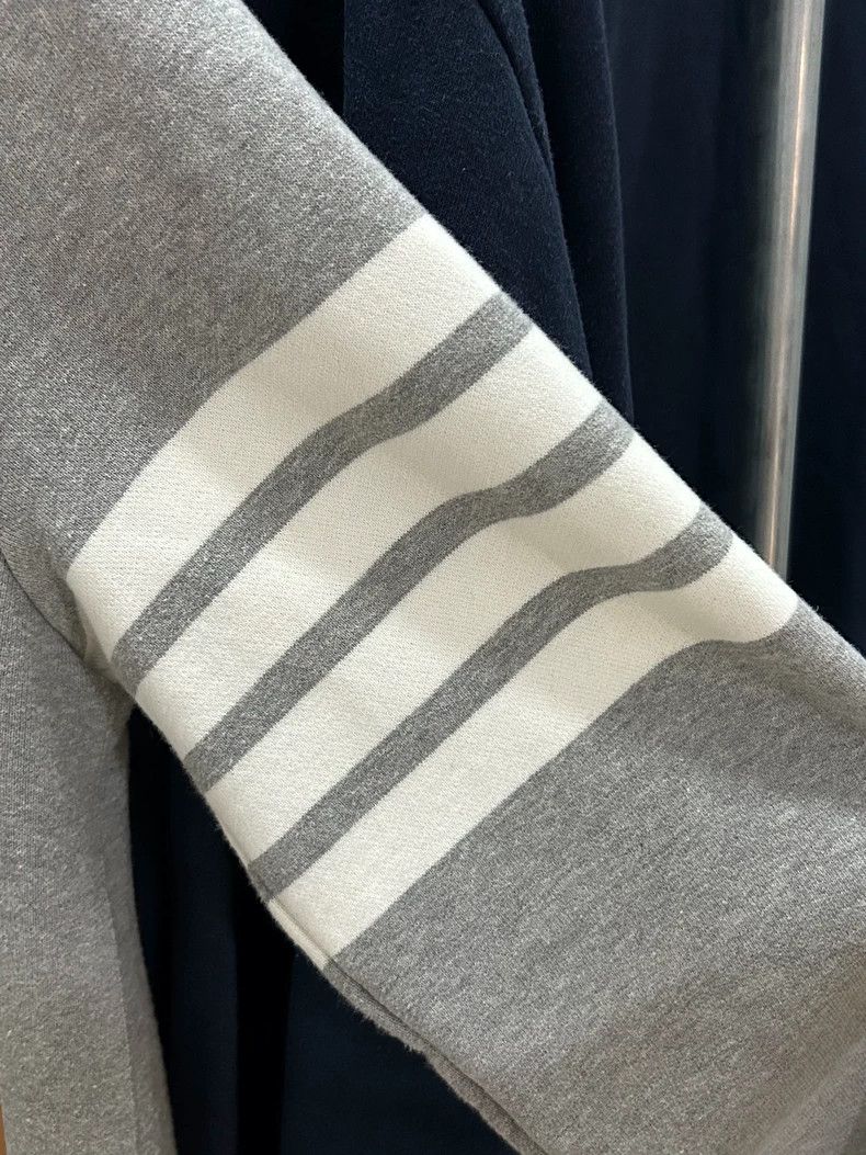Thom Browne Thom Browne Classic Grey Stripe Sweatshirt-dmc Size US M / EU 48-50 / 2 - 6 Thumbnail