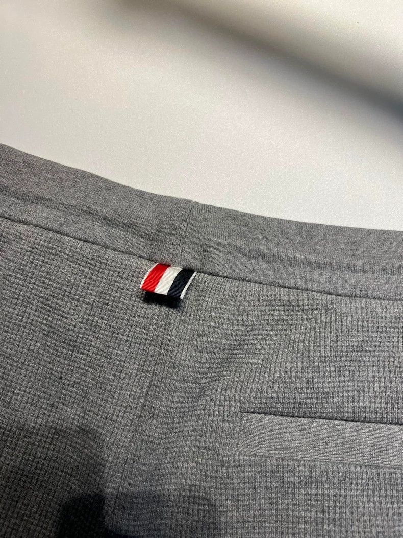 Thom Browne Thom Browne Gray Casual Shorts for Summer-dmc Size US 36 / EU 52 - 6 Thumbnail