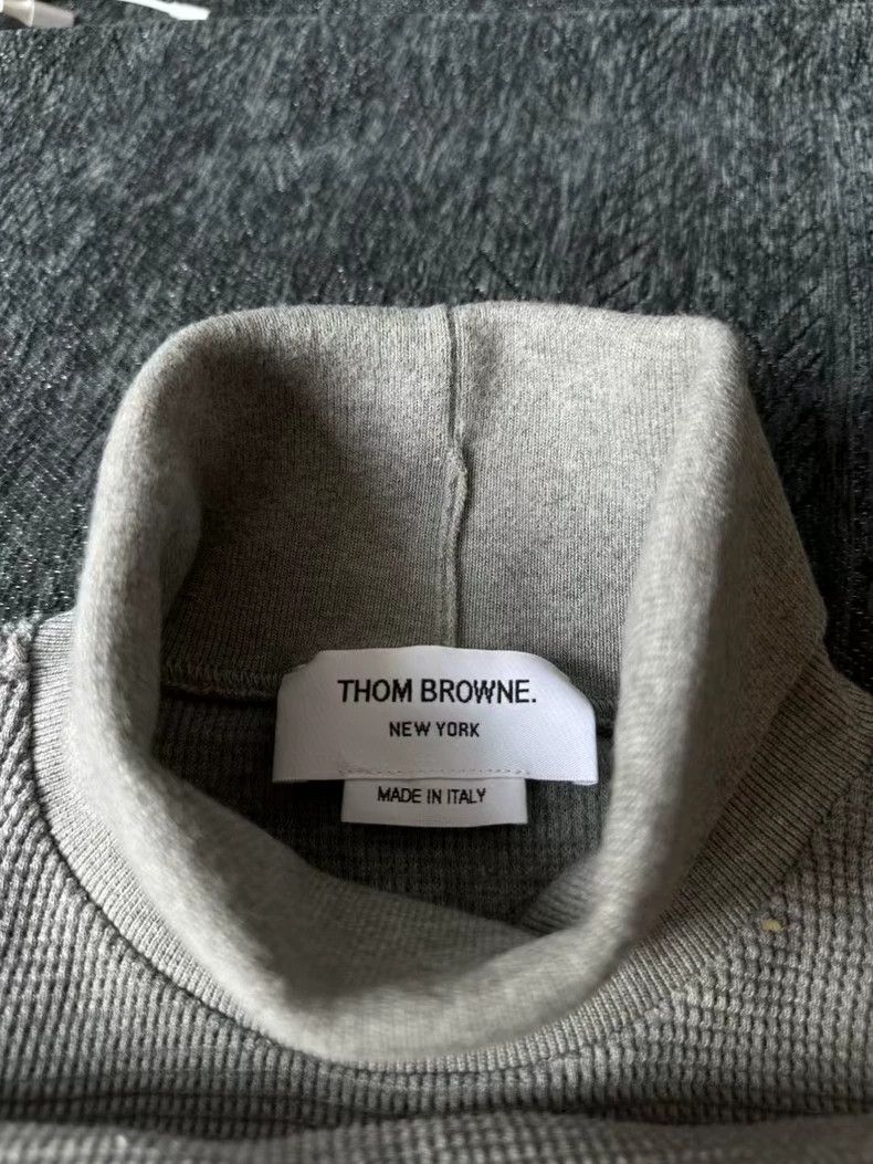 Thom Browne Thom Browne High Neck Long Sleeve Sweatshirt-dmc Size US M / EU 48-50 / 2 - 2 Thumbnail