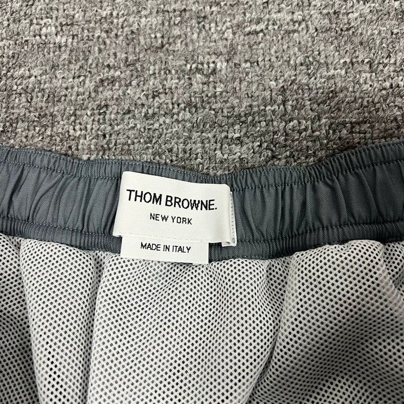 Thom Browne Thom Browne Grey Striped Shorts Size 5-dmc Size US 34 / EU 50 - 5 Thumbnail