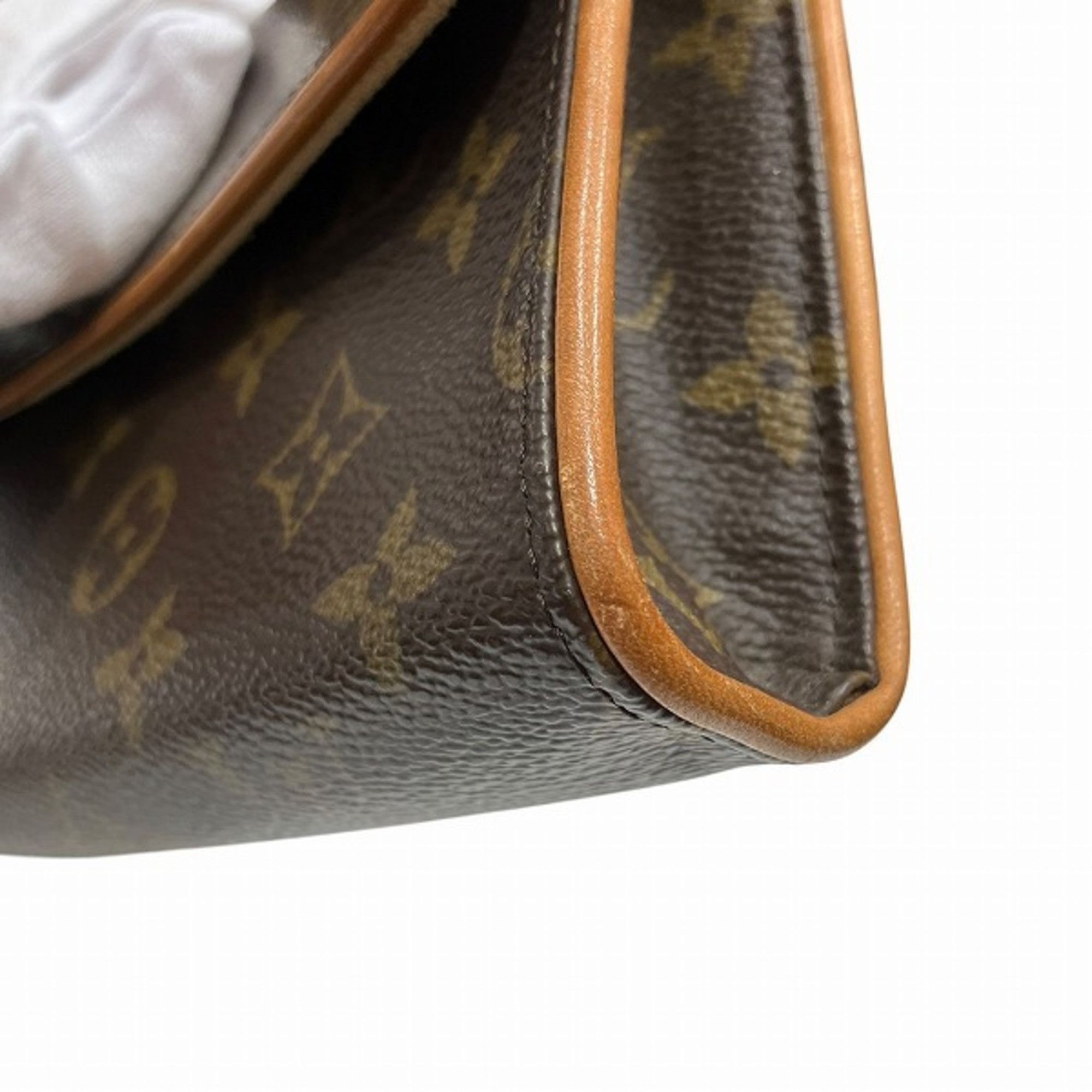 Louis Vuitton Louis Vuitton Pochette florentine clutch Size ONE SIZE - 5 Thumbnail
