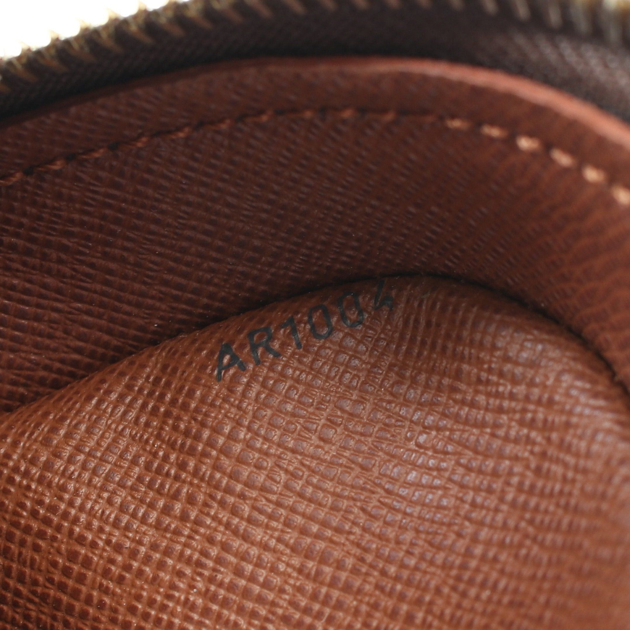 Louis Vuitton Louis Vuitton Nil Monogram Shoulder Bag Leather Brown Size ONE SIZE - 5 Thumbnail