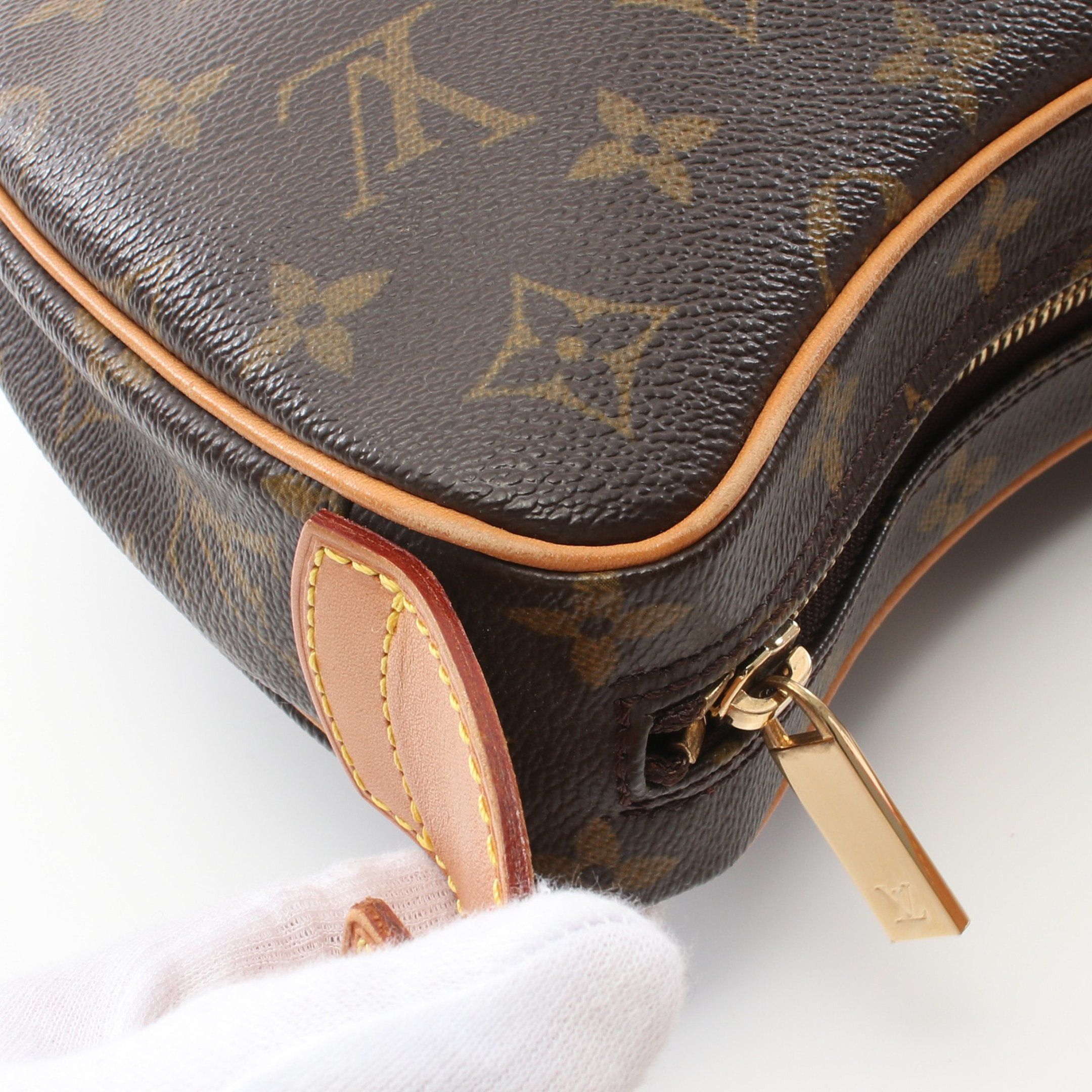 Louis Vuitton Louis Vuitton Croissant Mm Monogram Shoulder Bag Leather Brown Size ONE SIZE - 8 Thumbnail