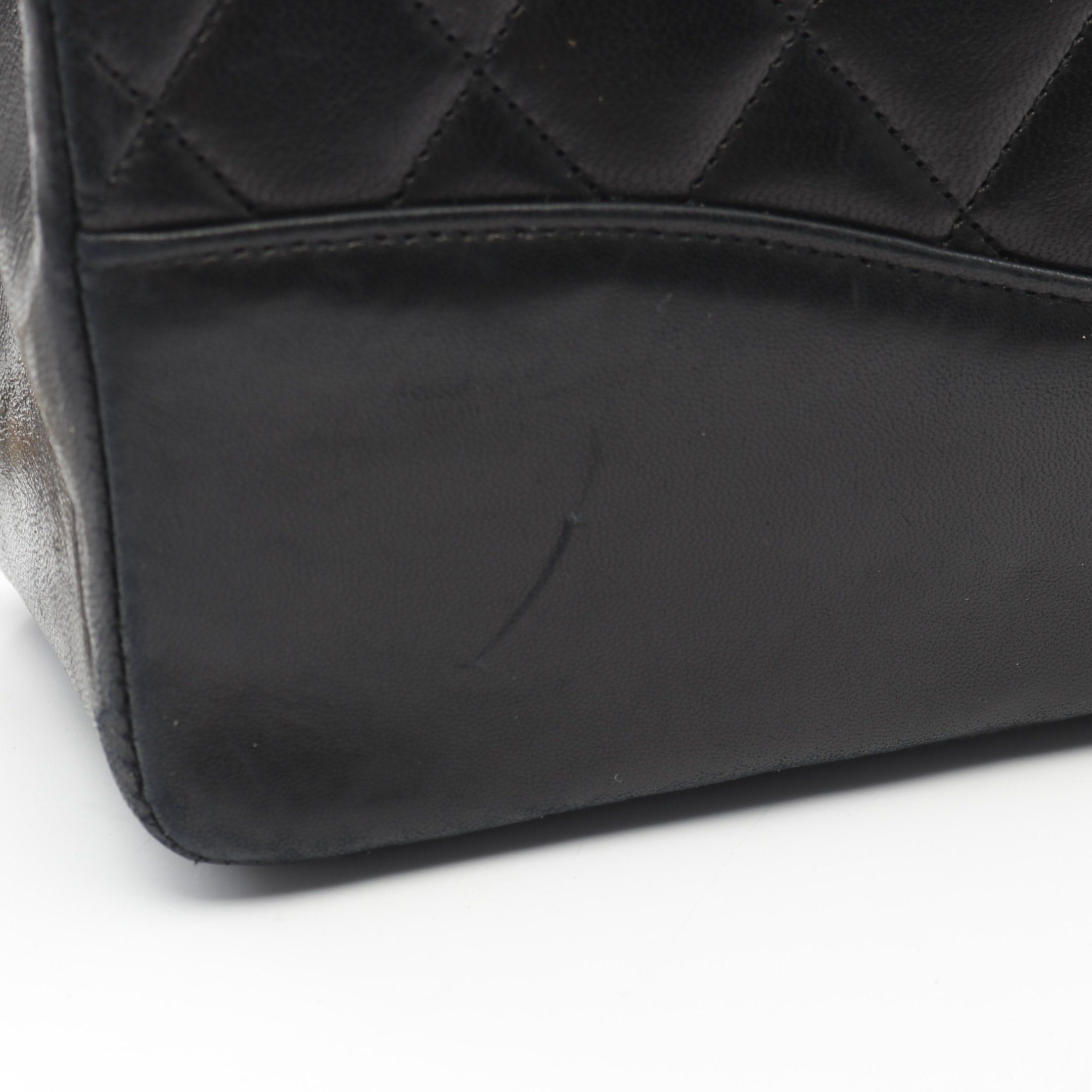 Chanel Chanel Matelasse Handbag Turn Lock Lambskin Black Gold Hardware Size ONE SIZE - 8 Thumbnail