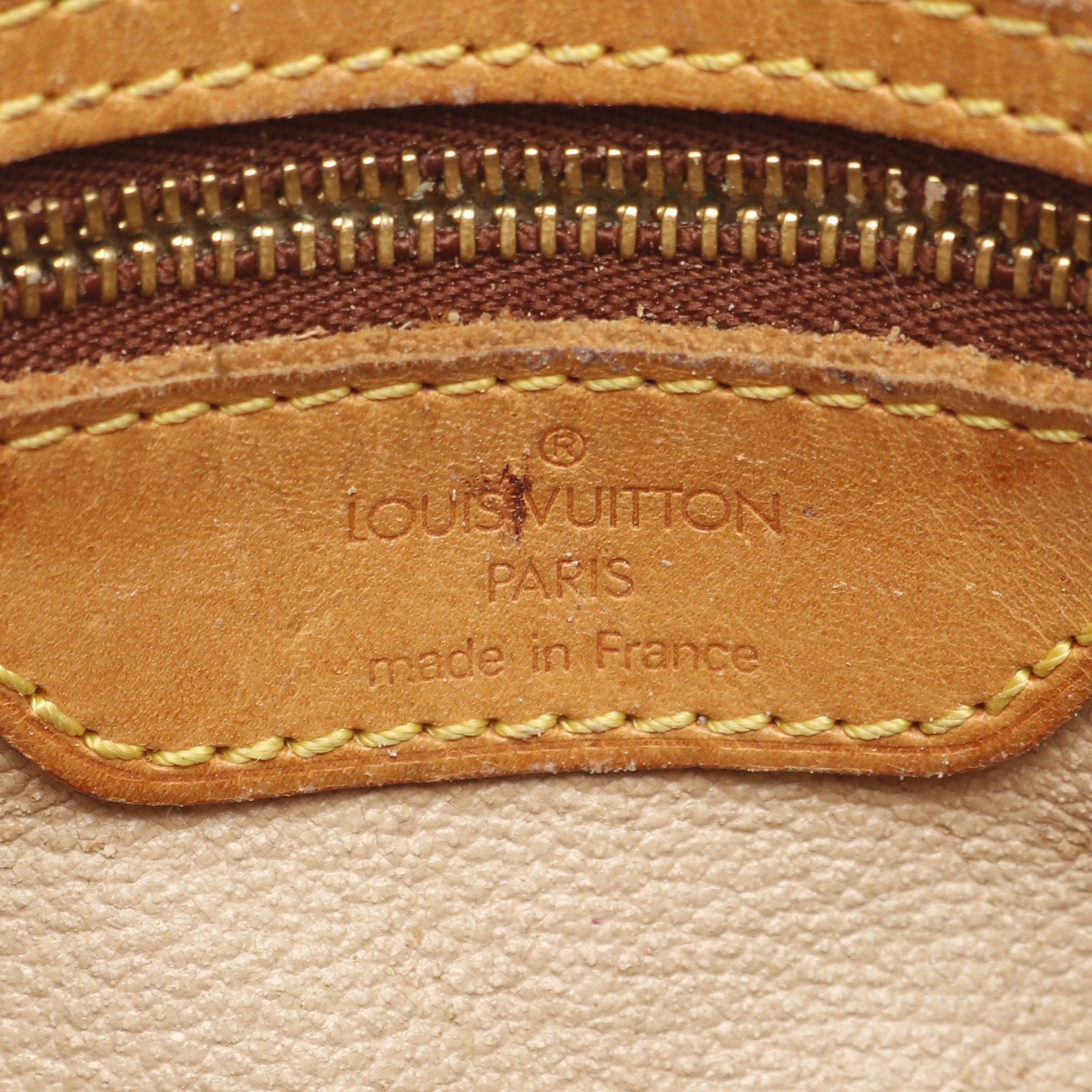 Louis Vuitton Louis Vuitton Bucket Pm Monogram Handbag Leather Brown Size ONE SIZE - 4 Thumbnail
