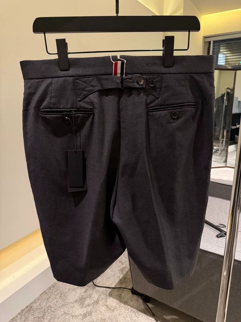 Thom Browne Thom Browne Dark Grey Suit Shorts-dmc Size US 32 / EU 48 - 2 Thumbnail