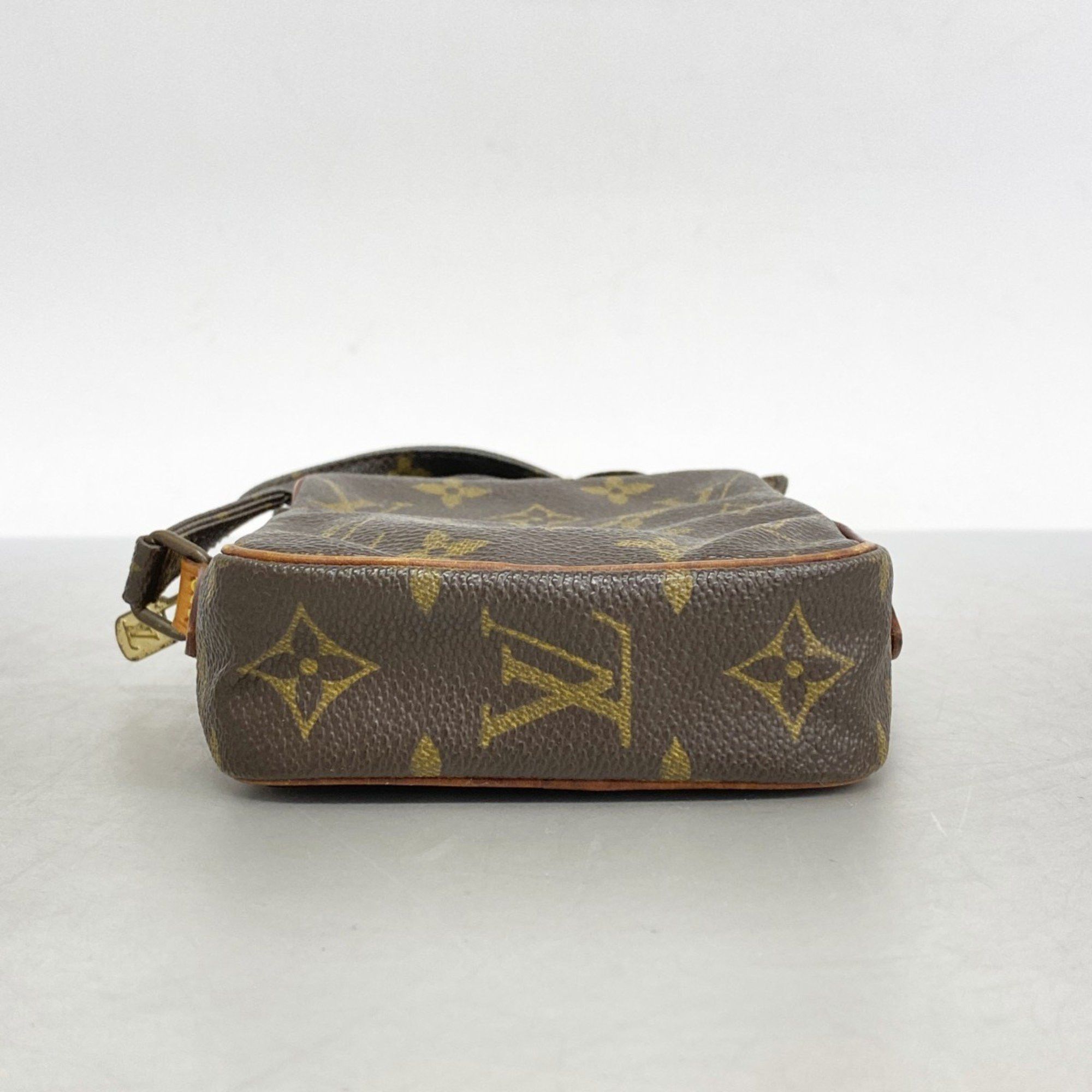 Louis Vuitton Louis Vuitton Danube shoulder Size ONE SIZE - 5 Thumbnail