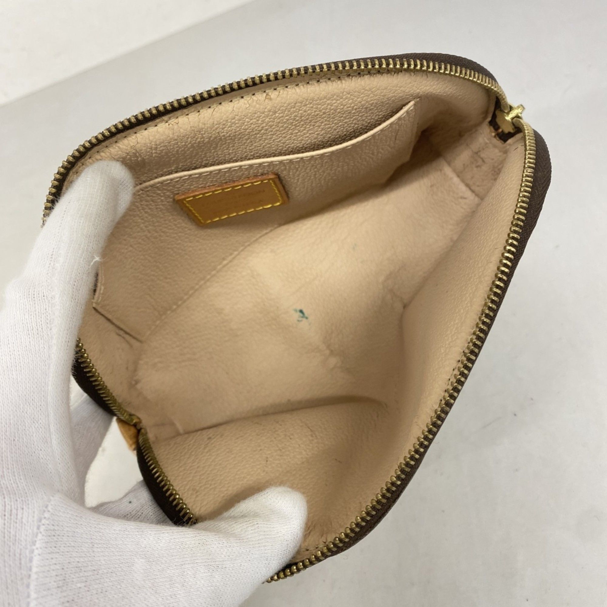 Louis Vuitton Louis Vuitton Cosmetic Pouch clutch Size ONE SIZE - 12 Thumbnail