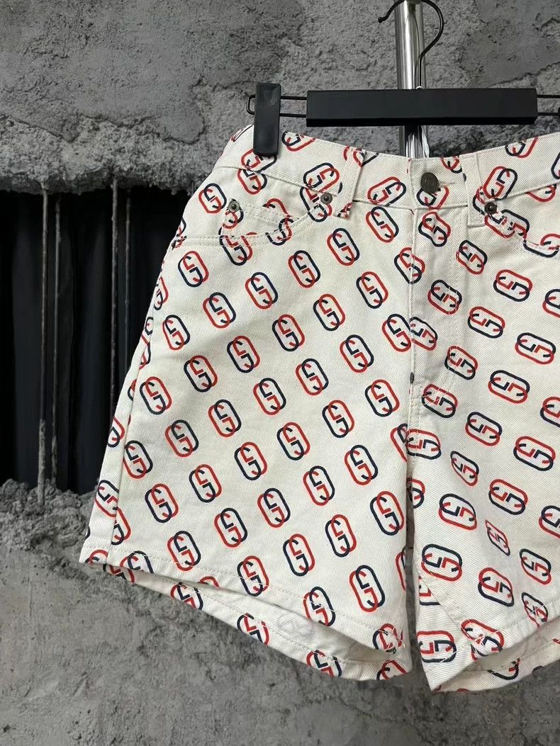 Gucci Gucci Printed Casual Shorts-dmc Size US 30 / EU 46 - 4 Thumbnail