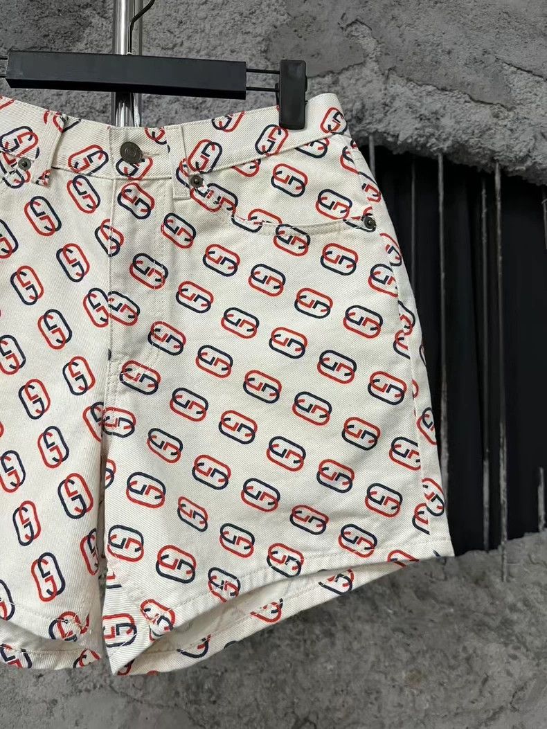 Gucci Gucci Printed Casual Shorts-dmc Size US 30 / EU 46 - 5 Thumbnail