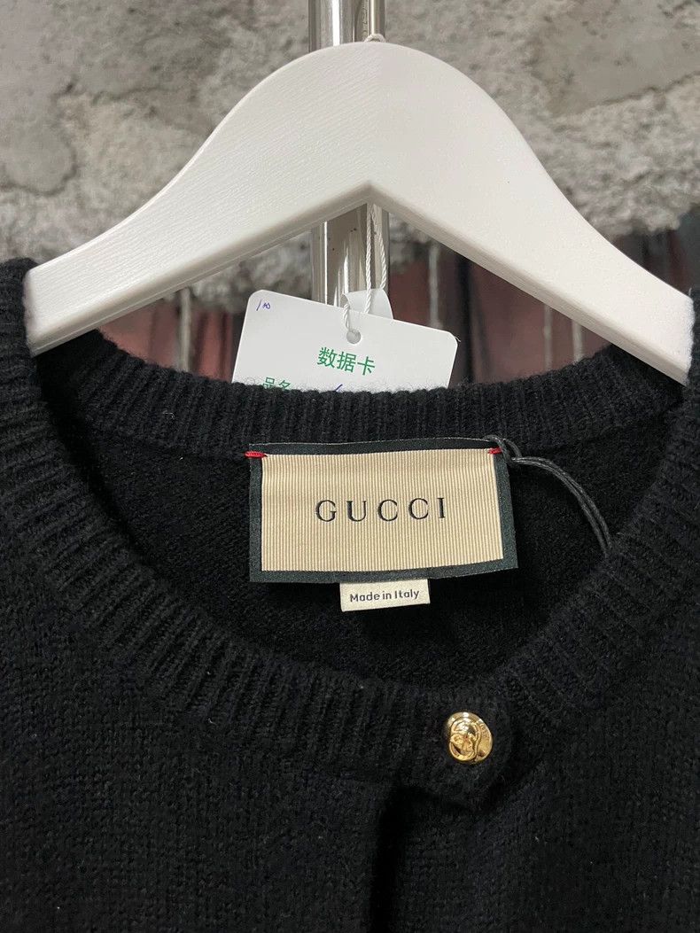 Gucci Gucci Gold Button Wool Cardigan-dmc Size US M / EU 48-50 / 2 - 6 Thumbnail