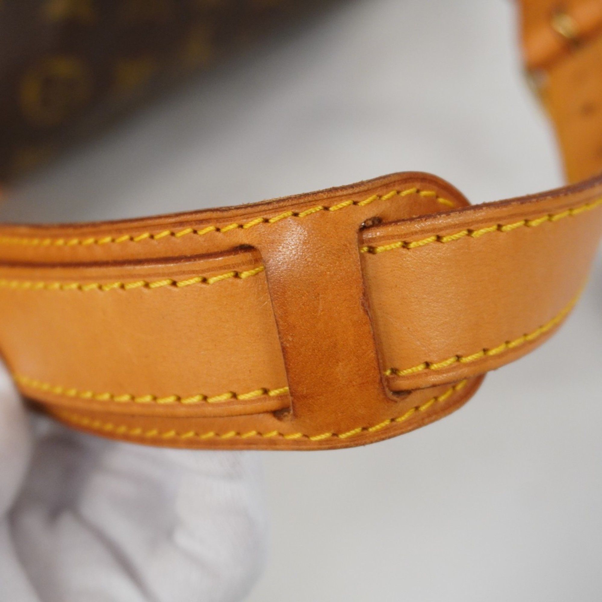 Louis Vuitton Louis Vuitton Keepall Bandoulière 60 travel Size ONE SIZE - 17 Thumbnail