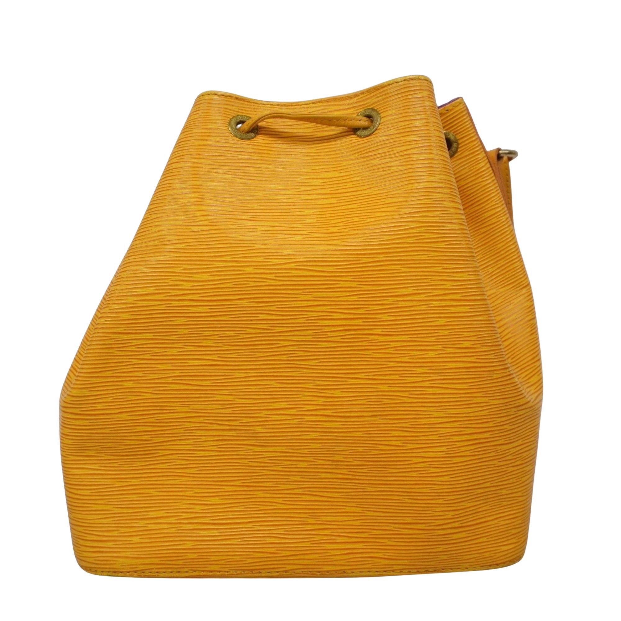 Louis Vuitton Louis Vuitton Petit Noé shoulder Size ONE SIZE - 2 Thumbnail