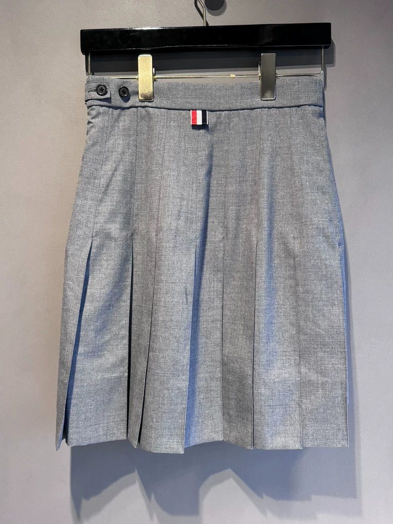 Thom Browne Thom Browne Pleated Skirt for Women-dmc Size US 31 - 2 Thumbnail
