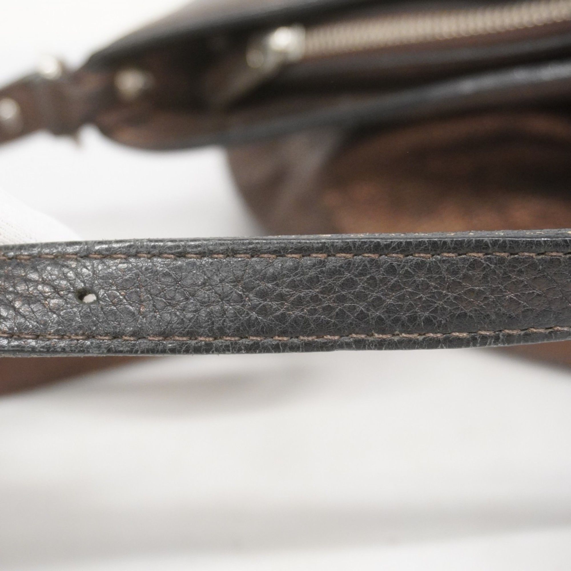 Louis Vuitton Louis Vuitton Mahina shoulder Size ONE SIZE - 5 Thumbnail