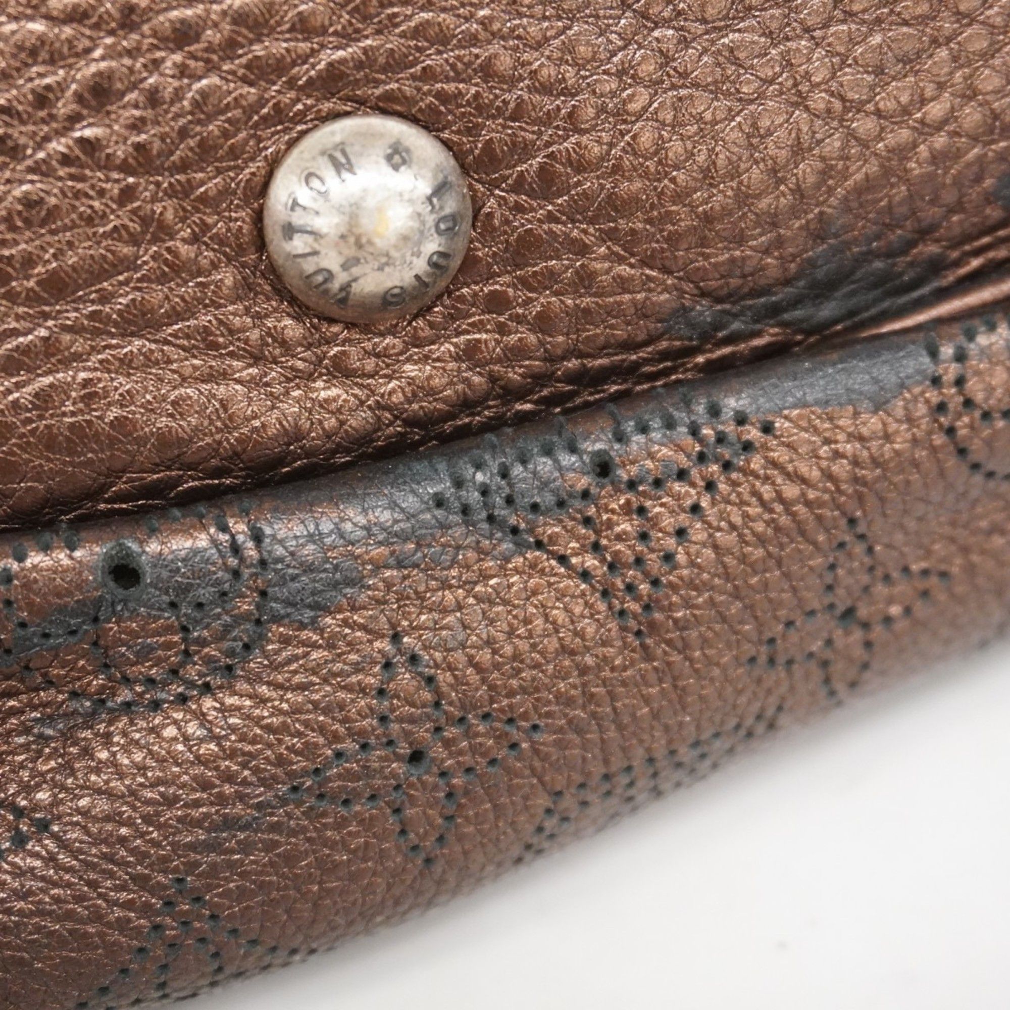 Louis Vuitton Louis Vuitton Mahina shoulder Size ONE SIZE - 10 Thumbnail
