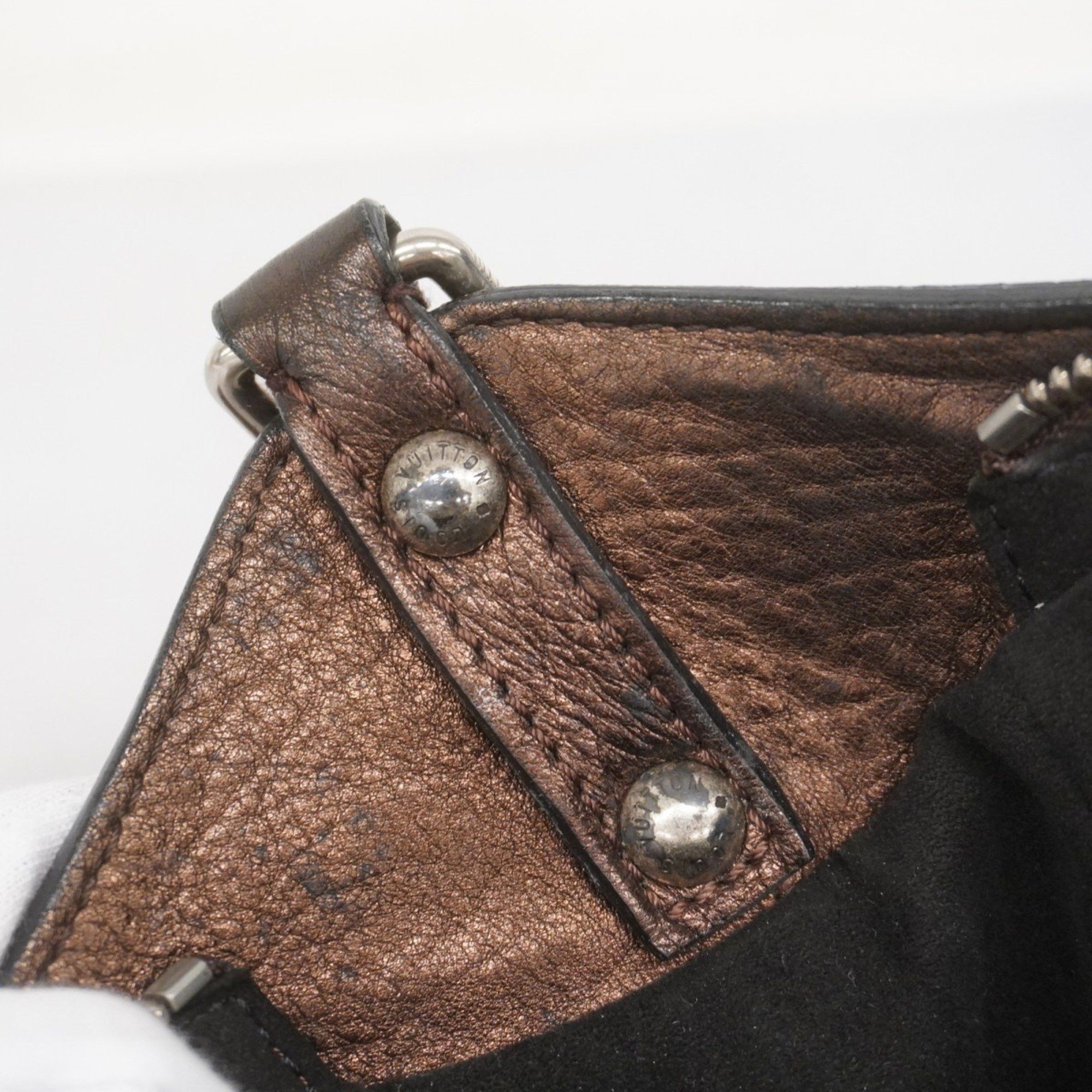 Louis Vuitton Louis Vuitton Mahina shoulder Size ONE SIZE - 14 Thumbnail