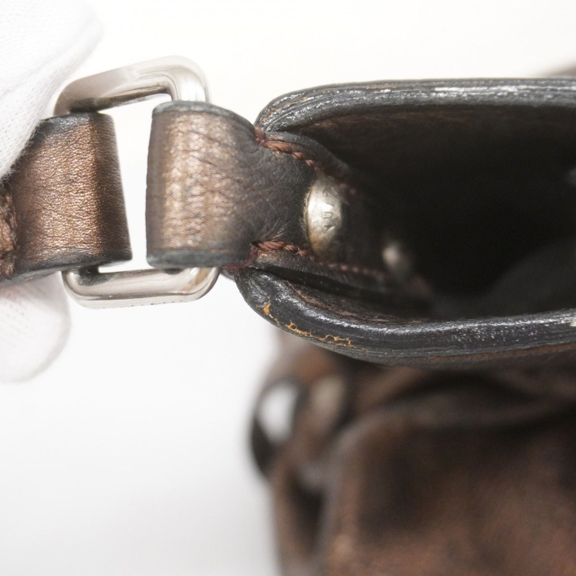 Louis Vuitton Louis Vuitton Mahina shoulder Size ONE SIZE - 17 Thumbnail