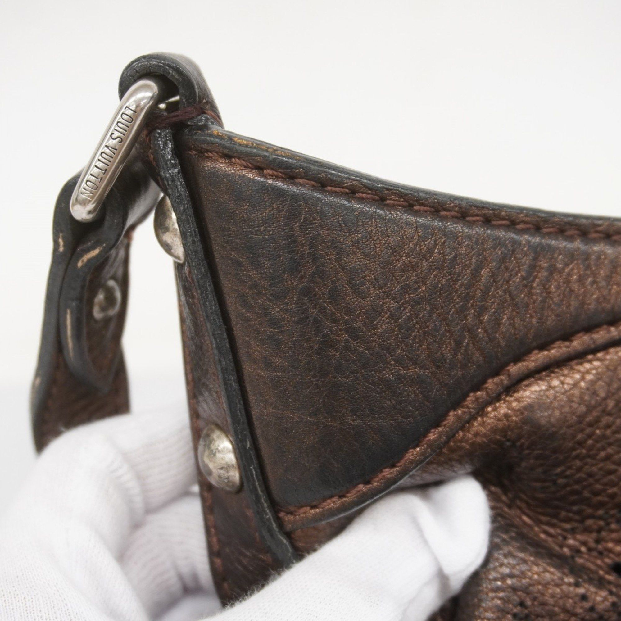 Louis Vuitton Louis Vuitton Mahina shoulder Size ONE SIZE - 13 Thumbnail