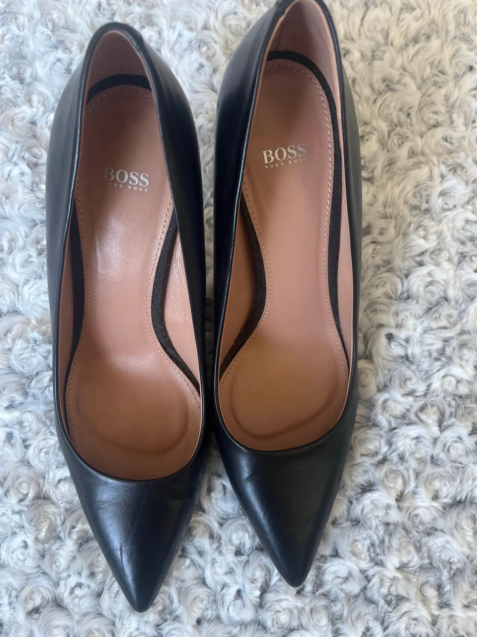 Hugo Boss Hugo Boss Heels Size US 8 / IT 38 - 2 Thumbnail