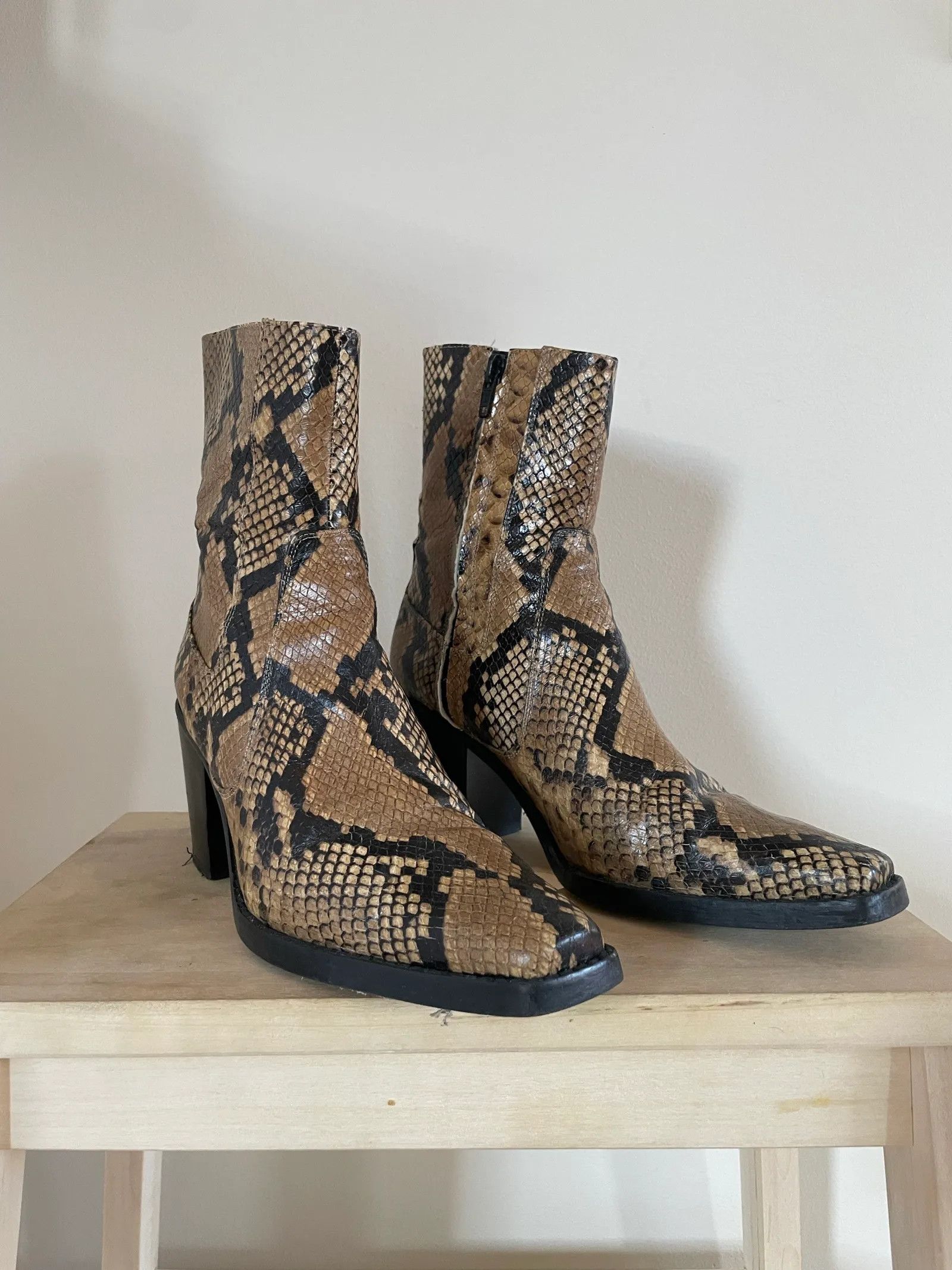Zara Zara Boots Size US 9 / IT 39 - 2 Thumbnail