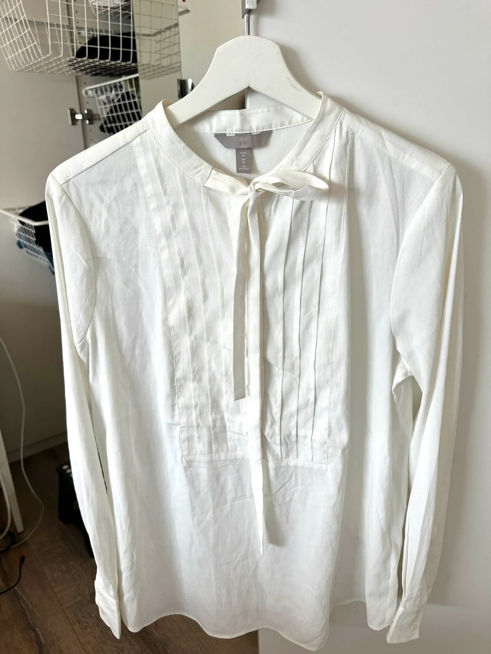 H&M H&M Shirt Size M / US 6-8 / IT 42-44 - 2 Thumbnail