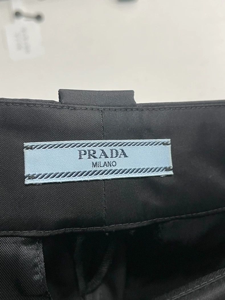 Prada Prada Nylon Shorts with Triangle Logo-dmc Size US 38 / EU 54 - 6 Thumbnail