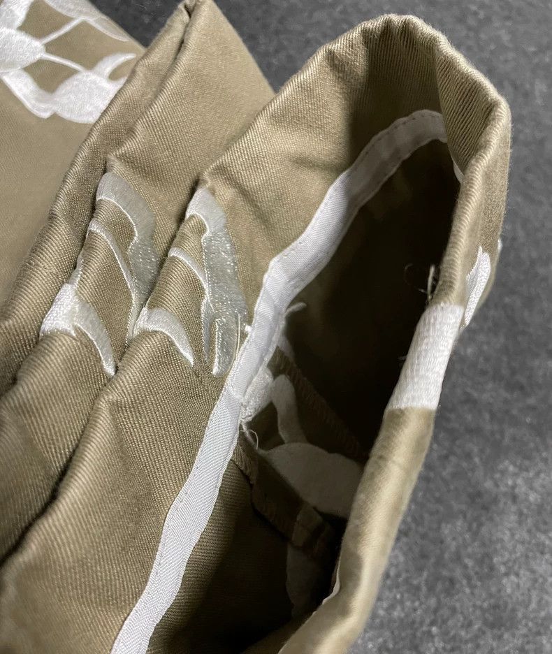 Thom Browne Thom Browne Embroidered Khaki Pants-dmc Size US 34 / EU 50 - 6 Thumbnail