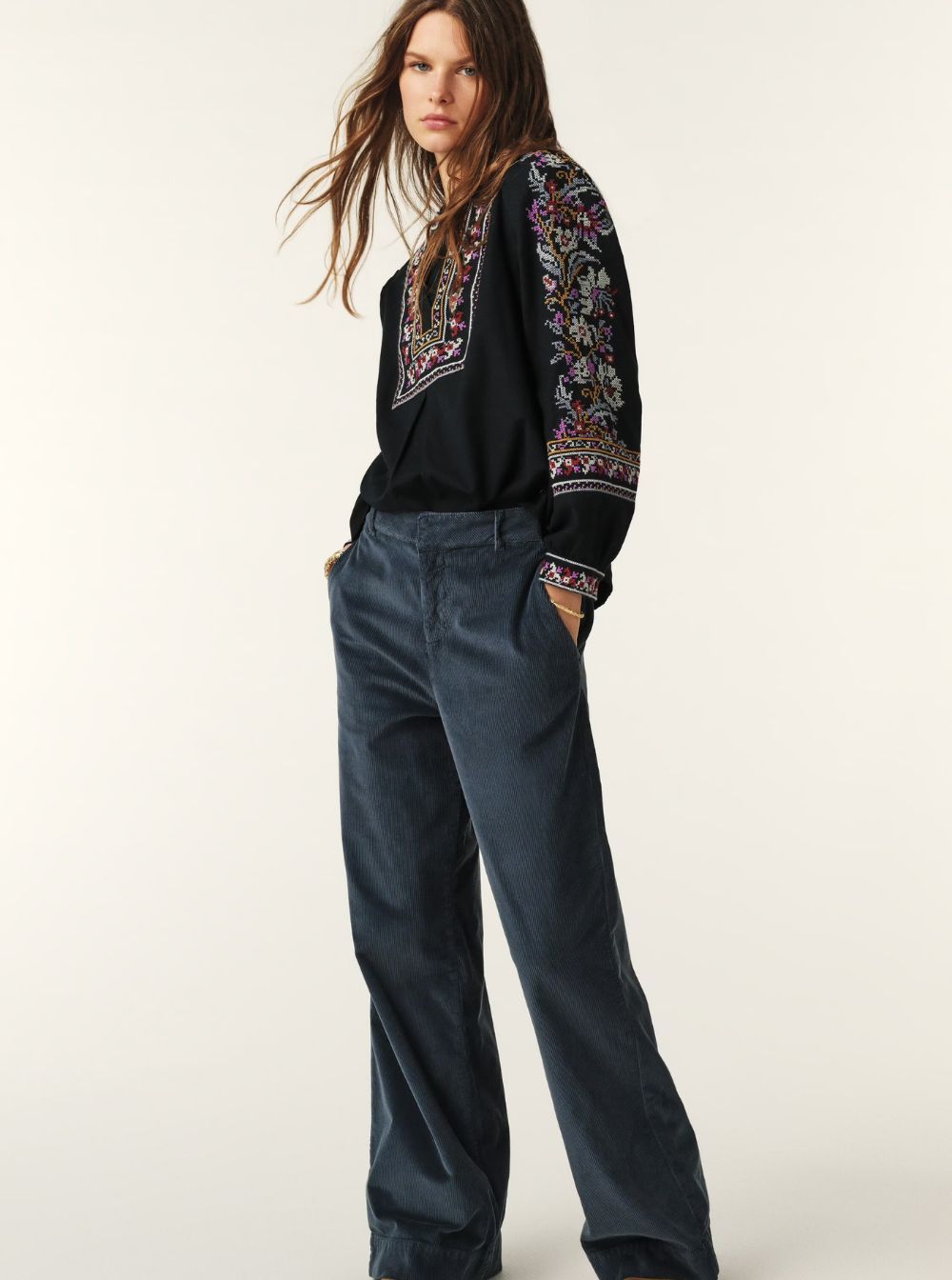 ba&sh 'Caloe' Blue Blouse with Round Neck and All-Over Embroidery in Cotton and Linen Blend Woman Size S / US 4 / IT 40 - 4 Thumbnail