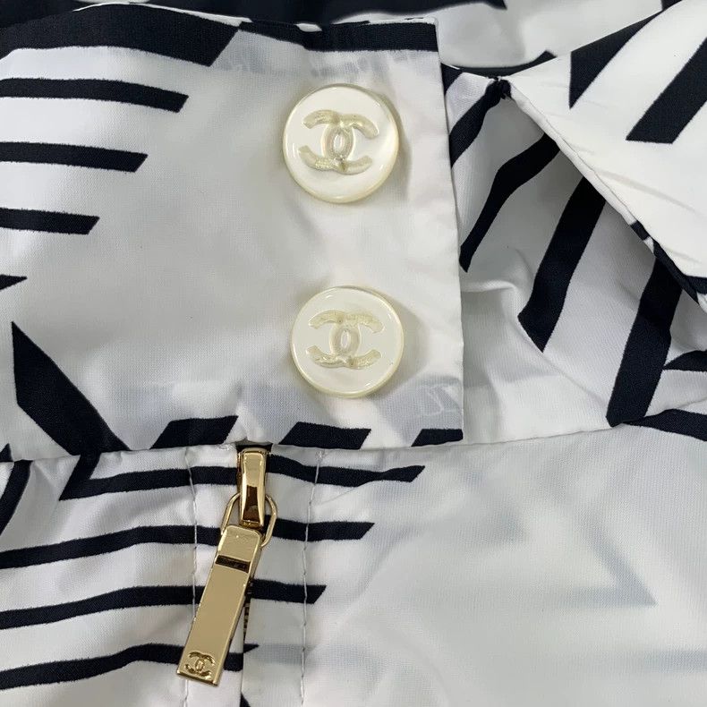 Chanel Chanel Star Print Short Jacket S Size-dmc Size US S / EU 44-46 / 1 - 5 Thumbnail