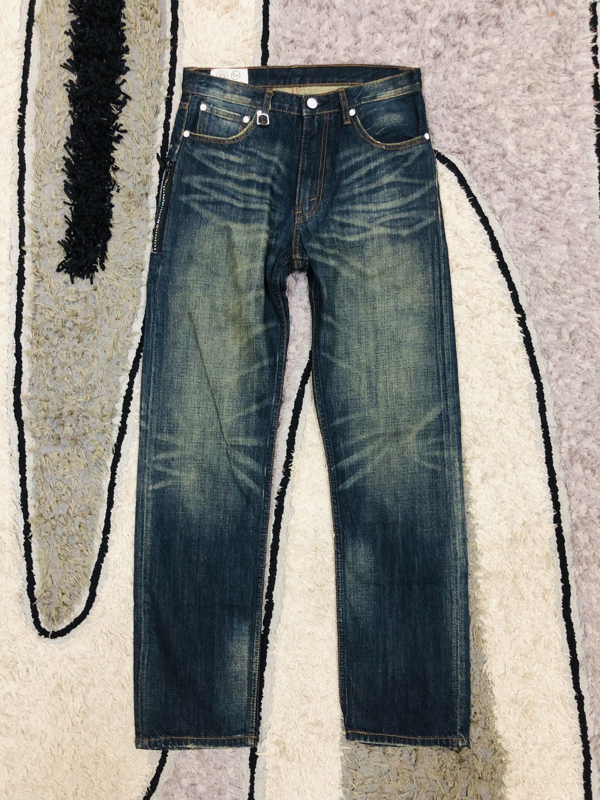 LEVI'S FRAGMENTS FENOM TAKASHI MURAKAMI LV, Men's Fashion, Bottoms, Jeans  on Carousell