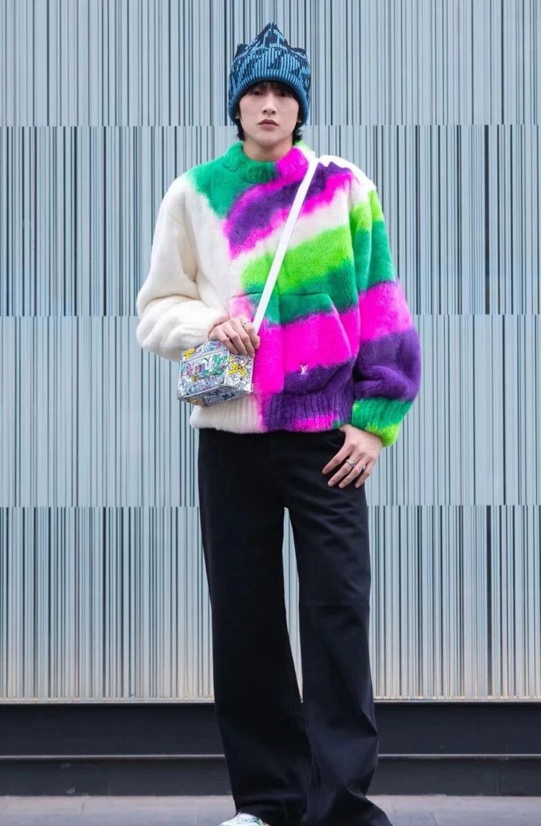 Louis Vuitton Louis Vuitton SS23 Colorful Logo Sweatshirt-dmc Size US M / EU 48-50 / 2 - 8 Thumbnail