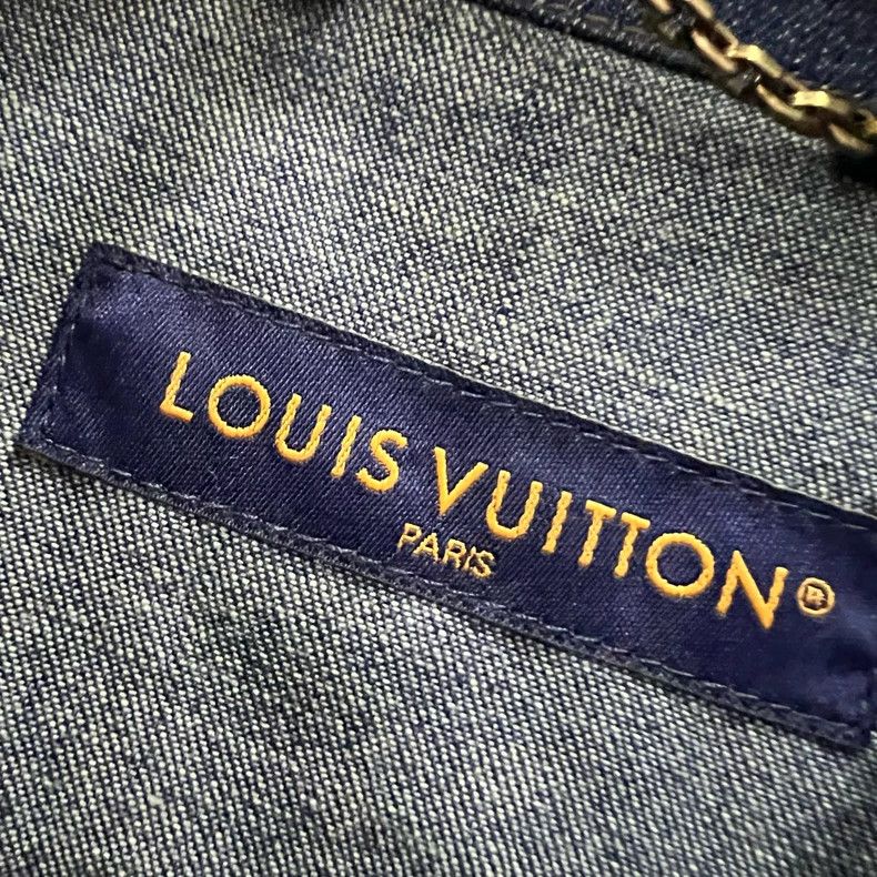 Louis Vuitton Louis Vuitton Blue Embroidered Logo Short Sleeve Shirt-dmc Size US L / EU 52-54 / 3 - 6 Thumbnail