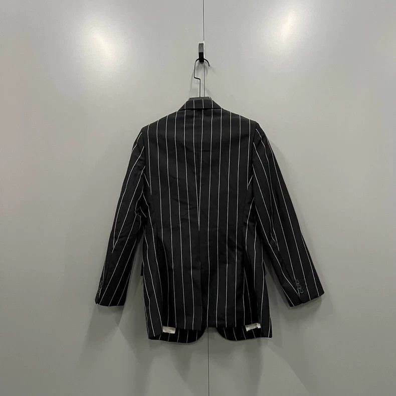 Louis Vuitton Striped Blazer in Size 40-dmc