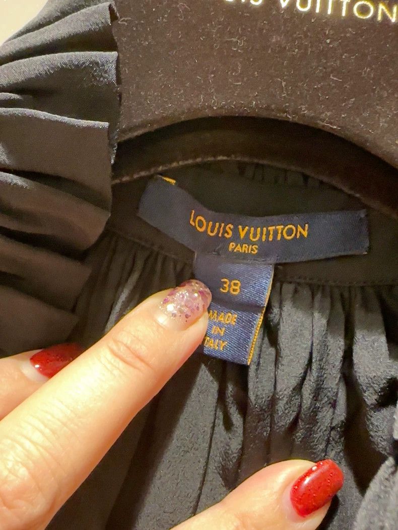 Louis Vuitton Louis Vuitton Black Silk Shirt-dmc Size US M / EU 48-50 / 2 - 4 Thumbnail