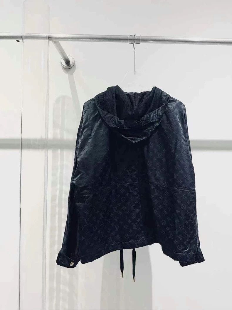 Louis Vuitton Louis Vuitton Fall Winter Logo Jacket-dmc Size US M / EU 48-50 / 2 - 4 Thumbnail
