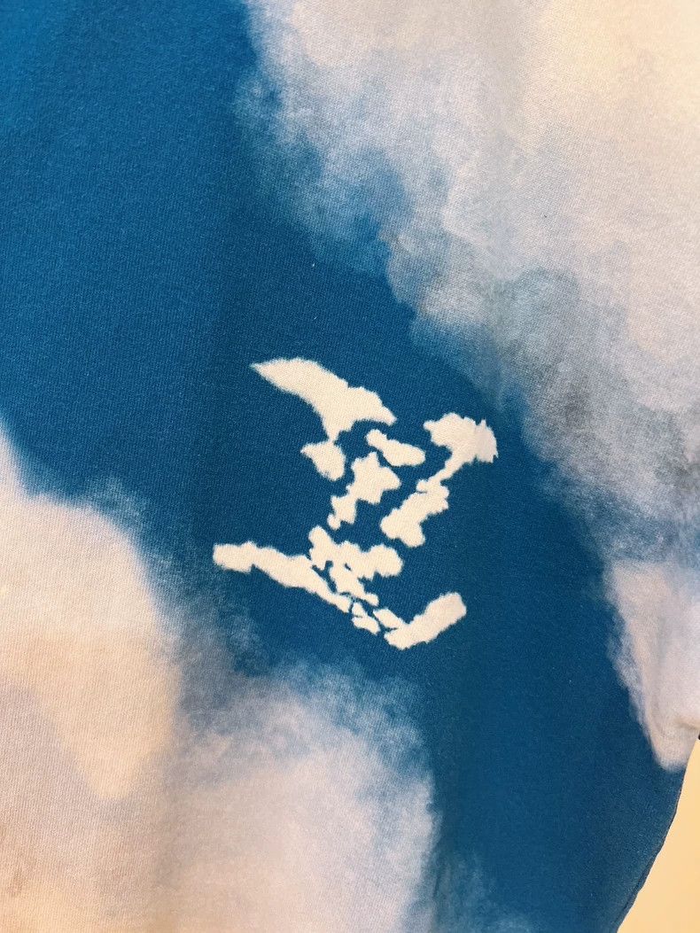 Louis Vuitton Louis Vuitton Cloud Print Short Sleeve Tee-dmc Size US XS / EU 42 / 0 - 5 Thumbnail