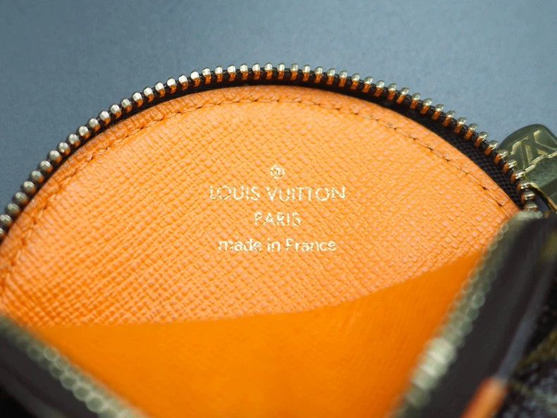 Louis Vuitton Louis Vuitton Monogram Groom Coin Pouch-dmc Size ONE SIZE - 5 Thumbnail