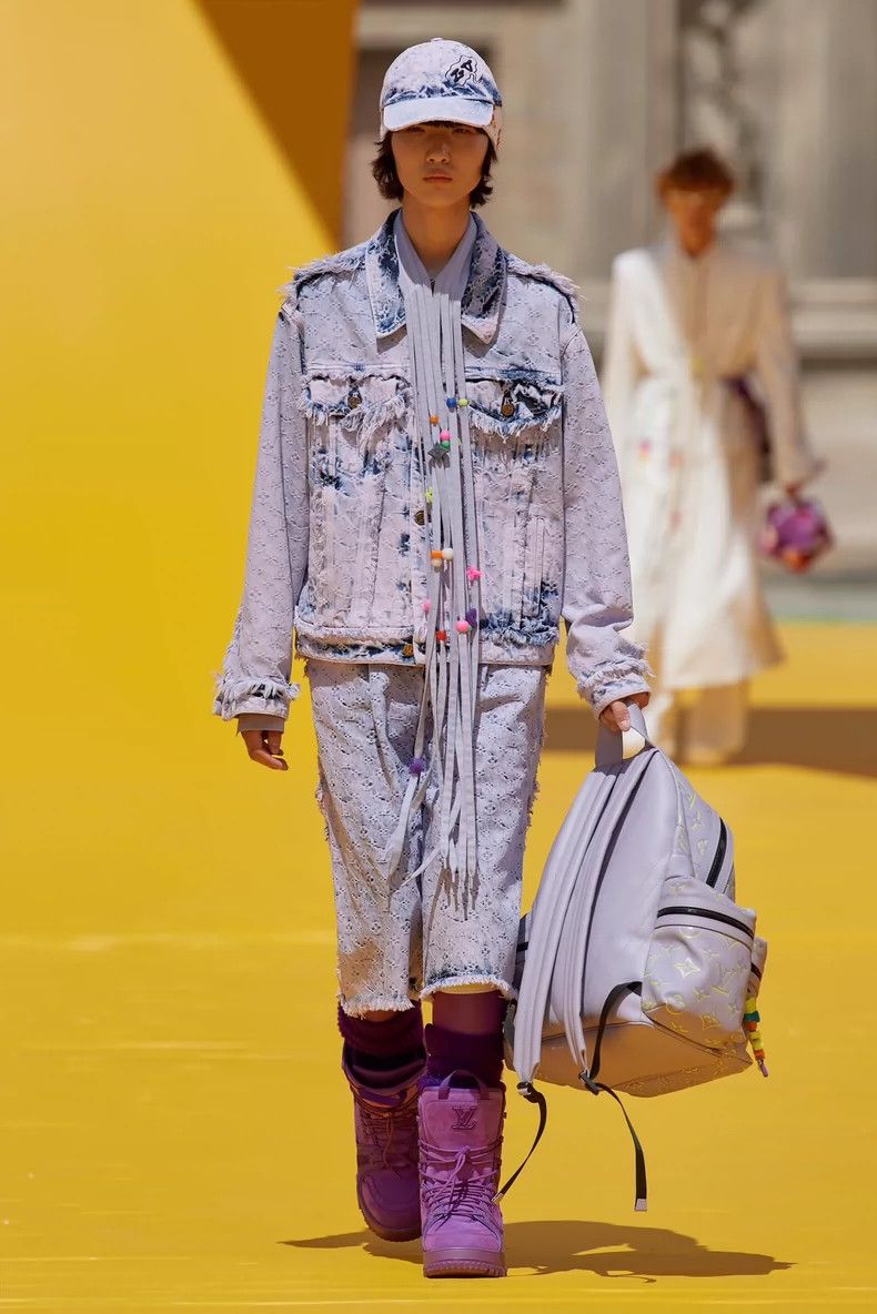 Louis Vuitton Louis Vuitton Pink Fringed Denim Jacket-dmc Size US L / EU 52-54 / 3 - 9 Thumbnail