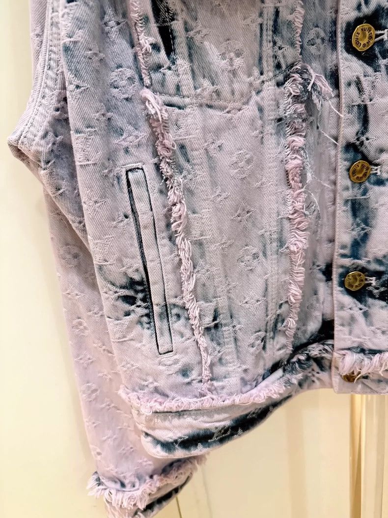 Louis Vuitton Louis Vuitton Pink Fringed Denim Jacket-dmc Size US L / EU 52-54 / 3 - 4 Thumbnail