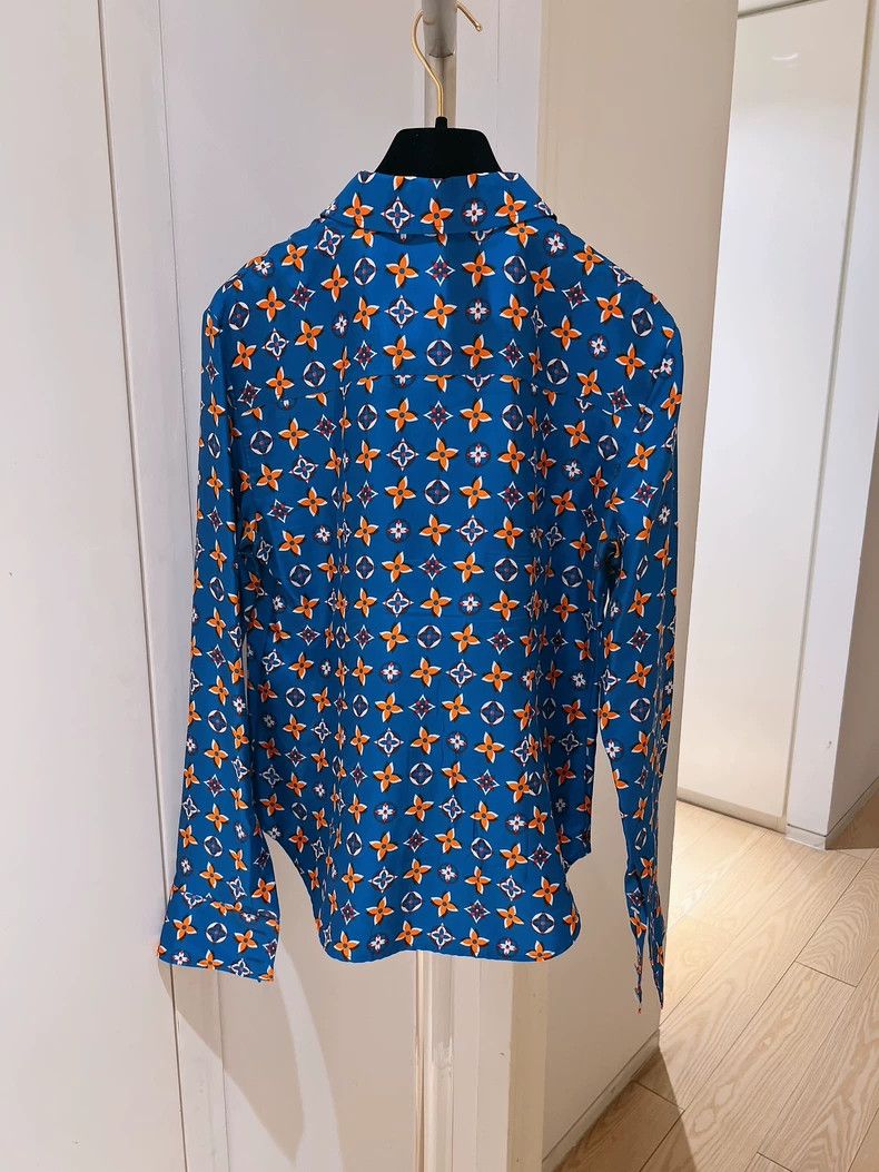 Louis Vuitton Louis Vuitton Silk Logo Print Shirt-dmc Size US S / EU 44-46 / 1 - 2 Thumbnail