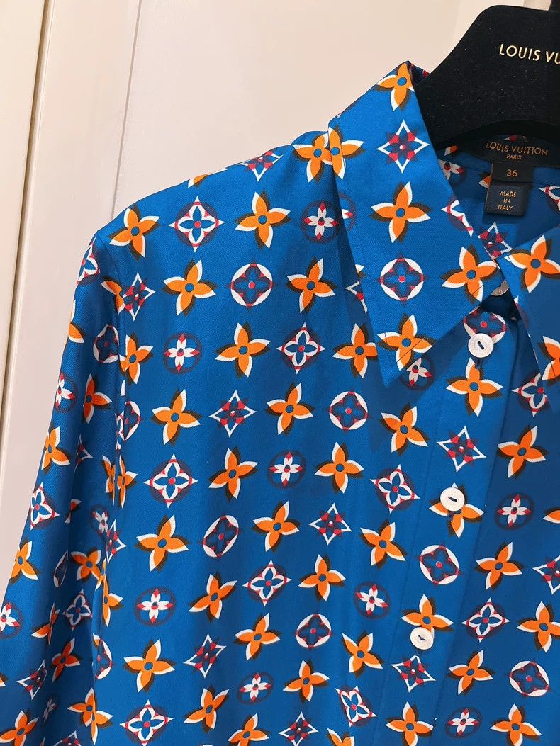 Louis Vuitton Louis Vuitton Silk Logo Print Shirt-dmc Size US S / EU 44-46 / 1 - 3 Thumbnail