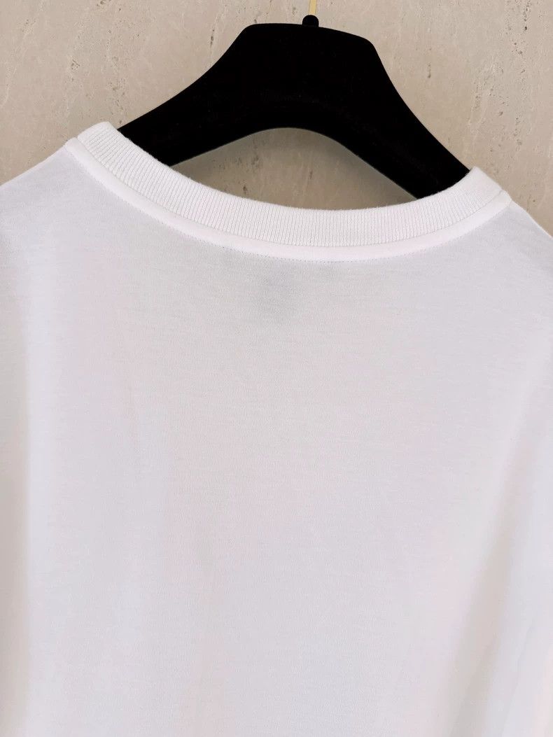 Louis Vuitton Louis Vuitton Logo White T-Shirt XS Size-dmc Size US XS / EU 42 / 0 - 5 Thumbnail