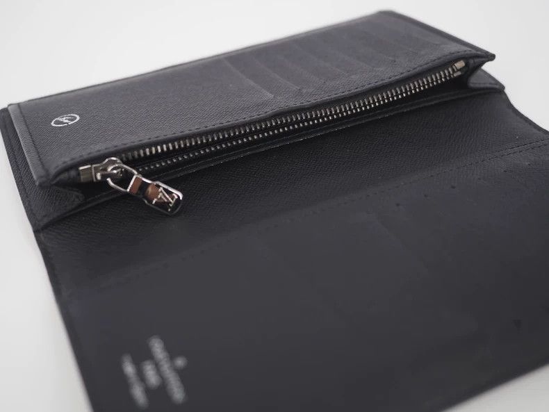 Louis Vuitton Louis Vuitton x Fragment Brazza Wallet-dmc Size ONE SIZE - 6 Thumbnail