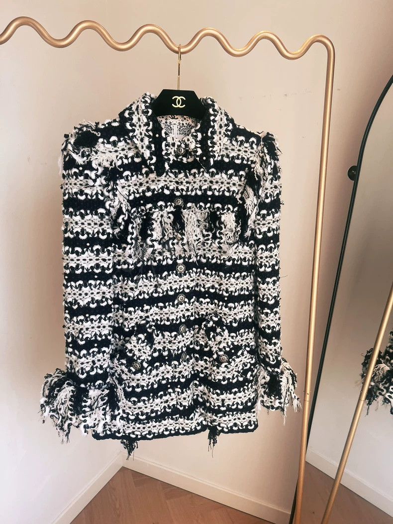 Chanel Chic Chanel Dallas Lace Beaded Jacket-dmc Size US M / EU 48-50 / 2 - 2 Thumbnail
