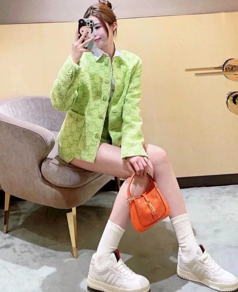Gucci Gucci Fluorescent Yellow Logo Jacket-dmc Size US XS / EU 42 / 0 - 9 Thumbnail
